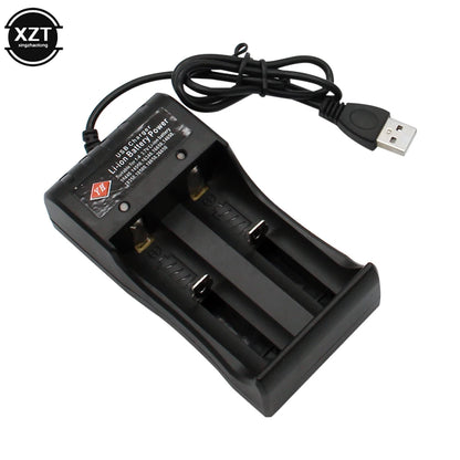 Universal 1 / 2 Slot Battery 3.7V USB Charger Smart Chargering for Rechargeable Batteries Li-ion NiMH 18650 26650 14500 17670