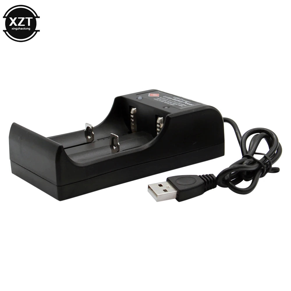 Universal 1 / 2 Slot Battery 3.7V USB Charger Smart Chargering for Rechargeable Batteries Li-ion NiMH 18650 26650 14500 17670