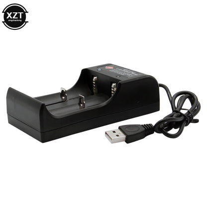 Universal 1 / 2 Slot Battery 3.7V USB Charger Smart Chargering for Rechargeable Batteries Li-ion NiMH 18650 26650 14500 17670