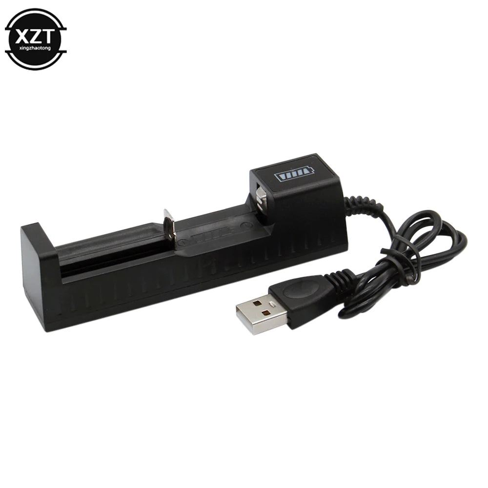 Universal 1 / 2 Slot Battery 3.7V USB Charger Smart Chargering for Rechargeable Batteries Li-ion NiMH 18650 26650 14500 17670