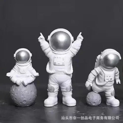 4 pcs Astronaut Figure Statue Figurine Spaceman Sculpture Educational Toy Desktop Home Decoration Astronaut Model For Kids Gift