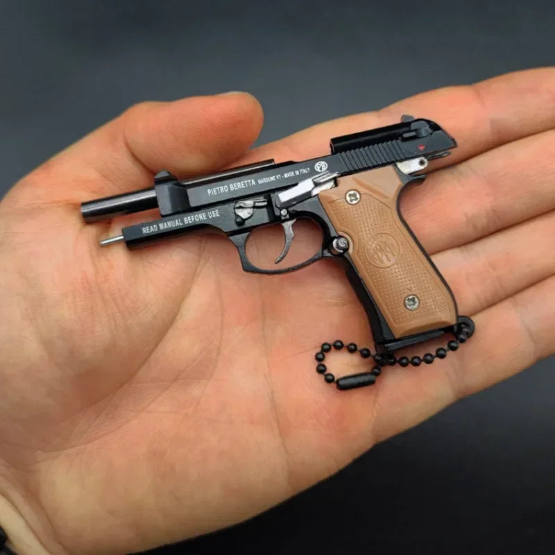 1:4 Scale Alloy M92 Pistol Mini Gun Metal Keychain Pistol Revolver Shooting Gun Keychain Fidget Toy Gun Toy Gift Decoration Toys
