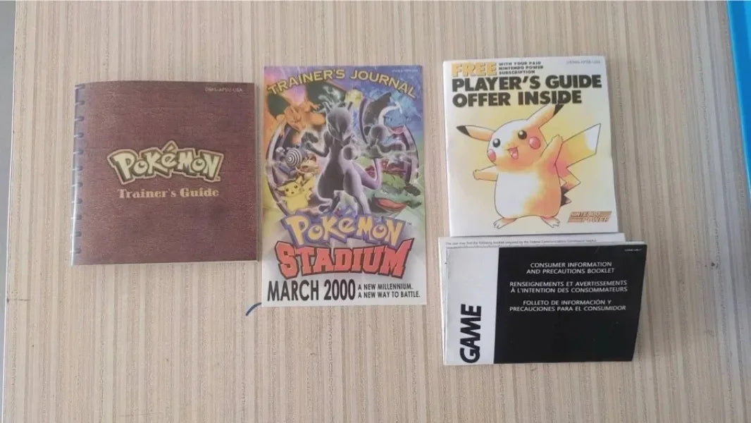 Pokemon Series Blue Crystal Gold Green Red Silver Yellow 7 Versions GBC Game In Box for 16 Bit Video Game Cartridge With Manuals